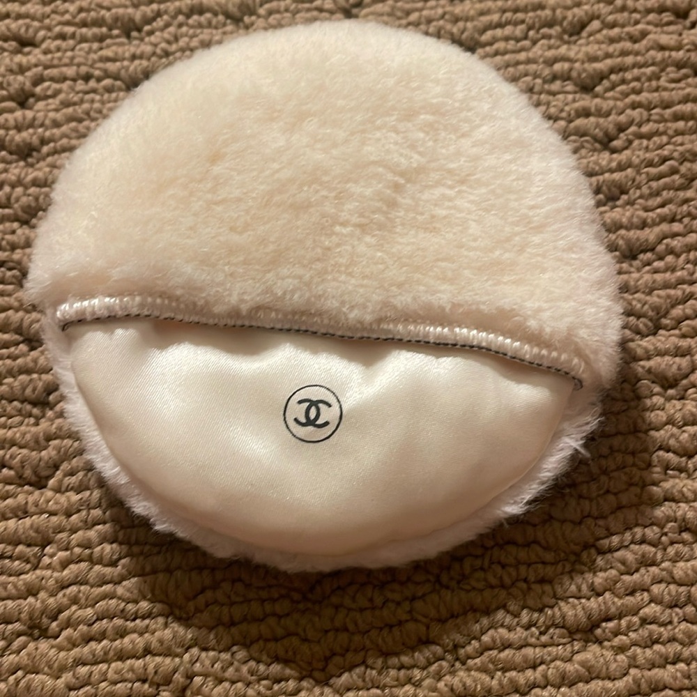 CHANEL Vintage Powder Puff Silk Pocket CC Logo Replacement 1970s